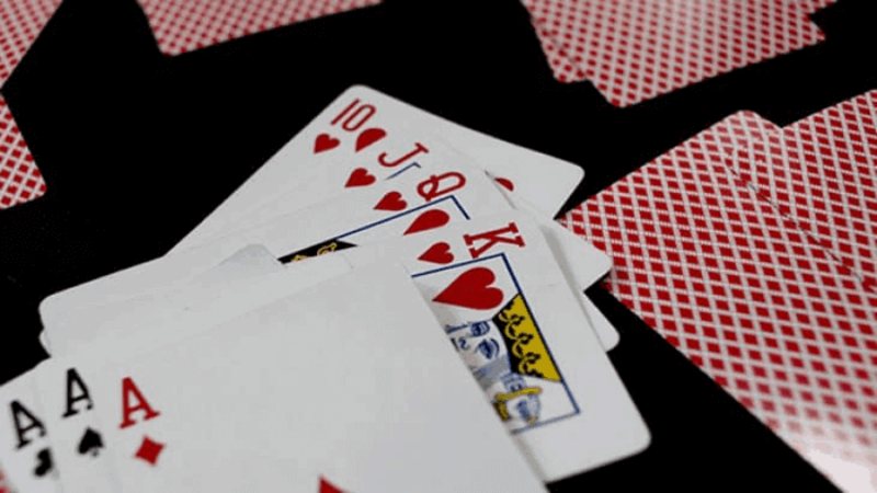 Luật thắng trắng trong game bài binh 9 cây